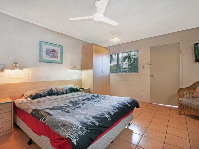 247/1-21 Anderson Road, Woree QLD 4868