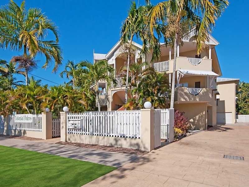 8/201 Mcleod Street, Cairns North QLD 4870