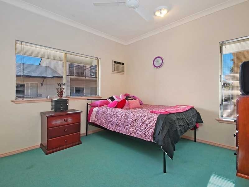 8/201 Mcleod Street, Cairns North QLD 4870