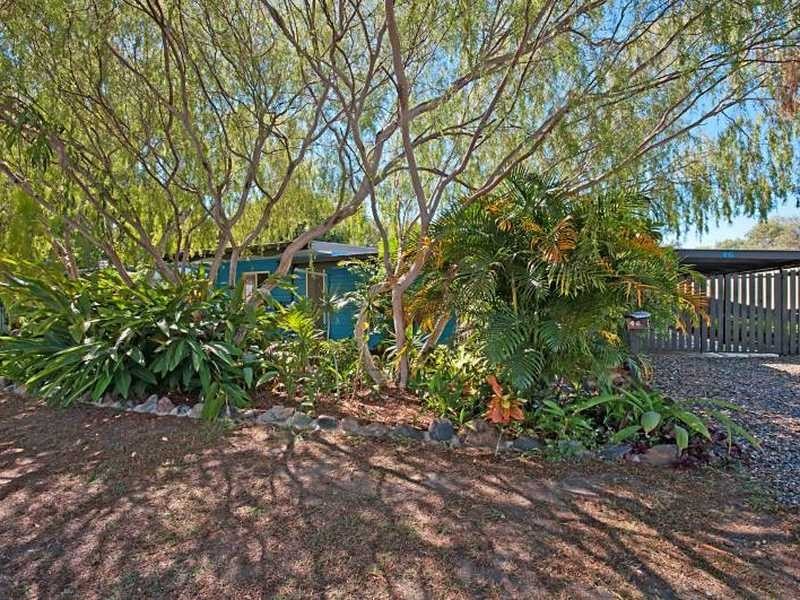 46 Waite Street, Machans Beach QLD 4878