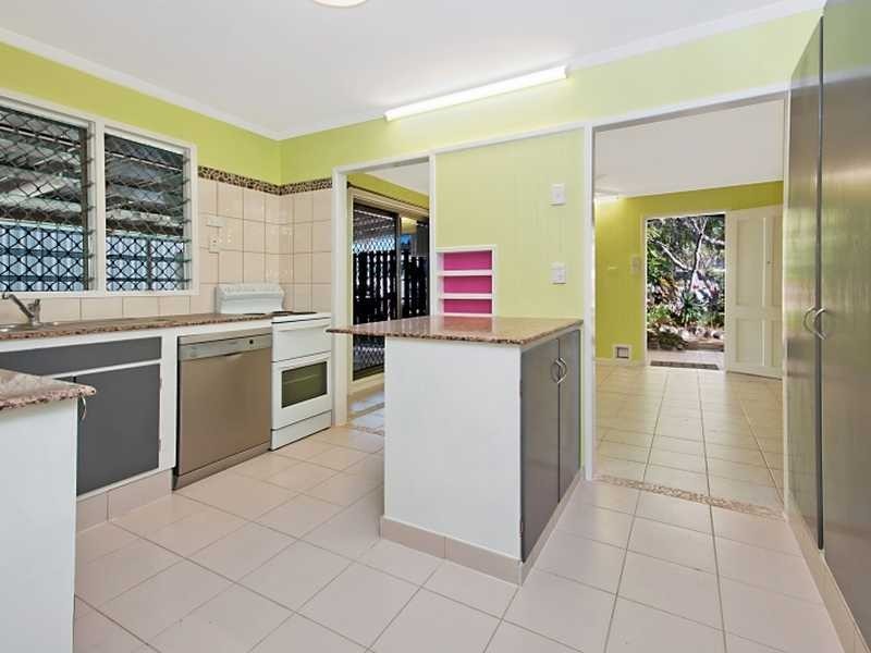 46 Waite Street, Machans Beach QLD 4878