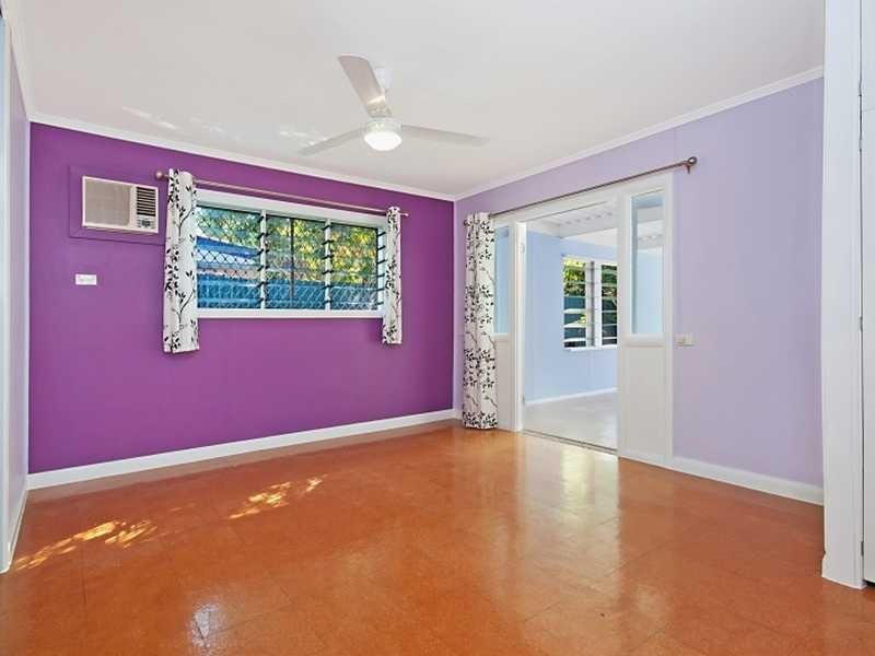 46 Waite Street, Machans Beach QLD 4878