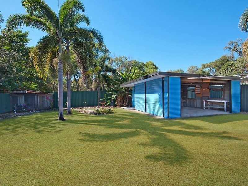 46 Waite Street, Machans Beach QLD 4878