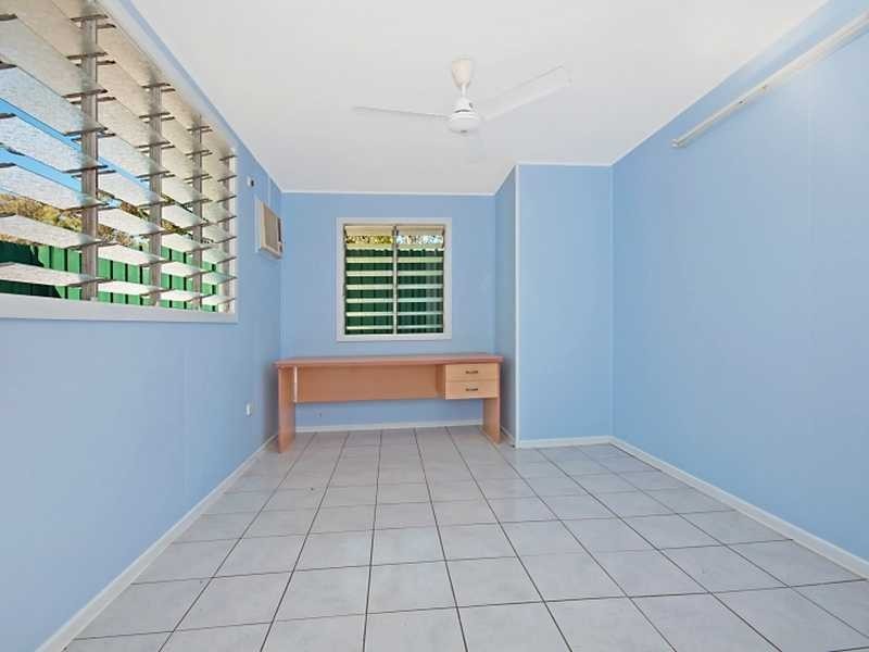 46 Waite Street, Machans Beach QLD 4878