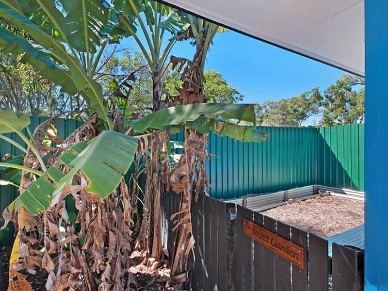 46 Waite Street, Machans Beach QLD 4878