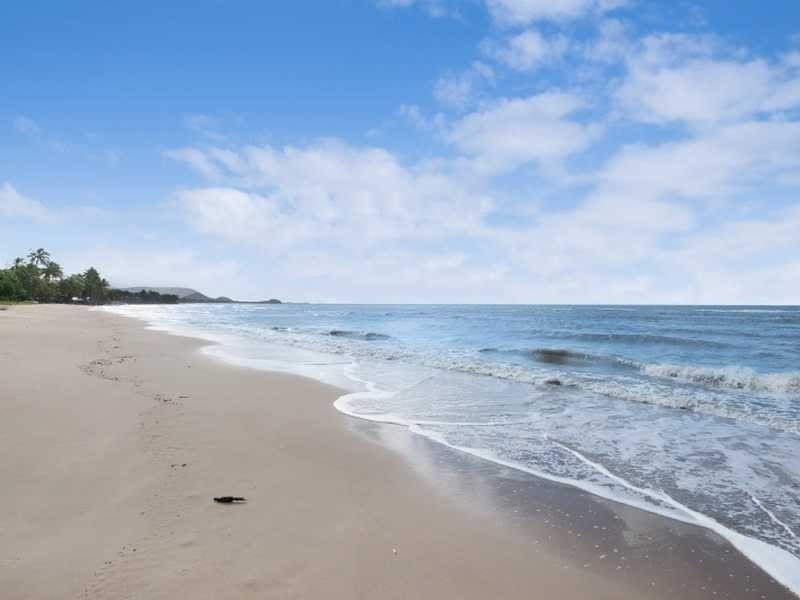 46 Waite Street, Machans Beach QLD 4878