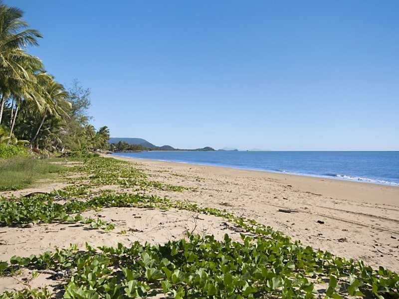 46 Waite Street, Machans Beach QLD 4878