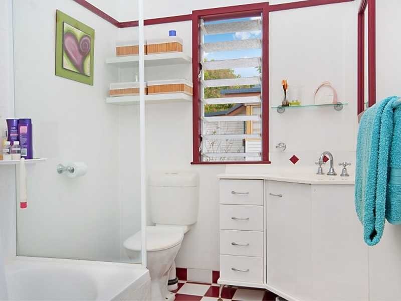 9 George Street, Earlville QLD 4870