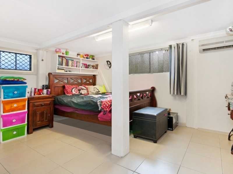 9 George Street, Earlville QLD 4870