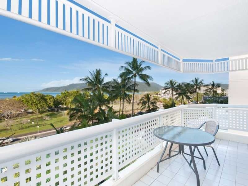 64 A&B/209 Abbott Street, Cairns North QLD 4870