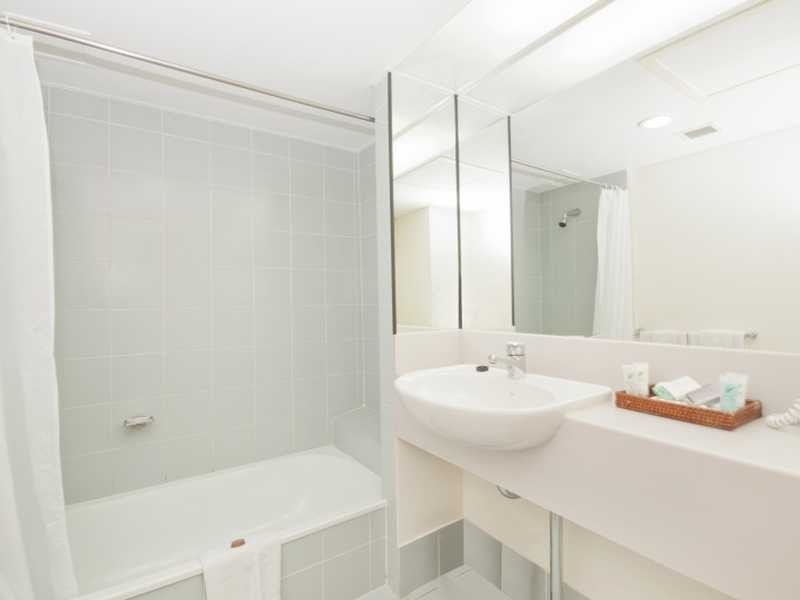 54 A&B/209 Abbott Street, Cairns North QLD 4870