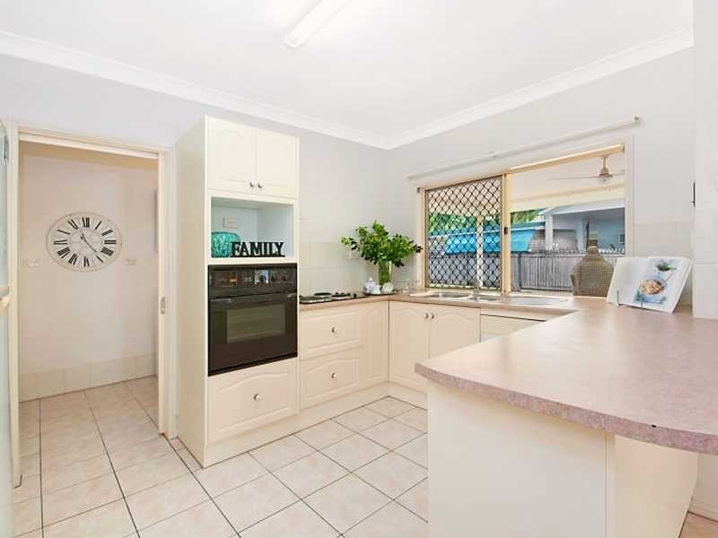 18 Windamere Close, Brinsmead QLD 4870