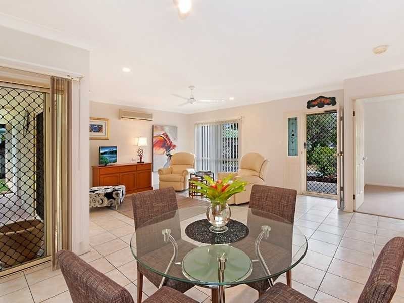 18 Windamere Close, Brinsmead QLD 4870