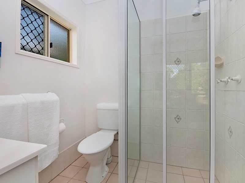 18 Windamere Close, Brinsmead QLD 4870