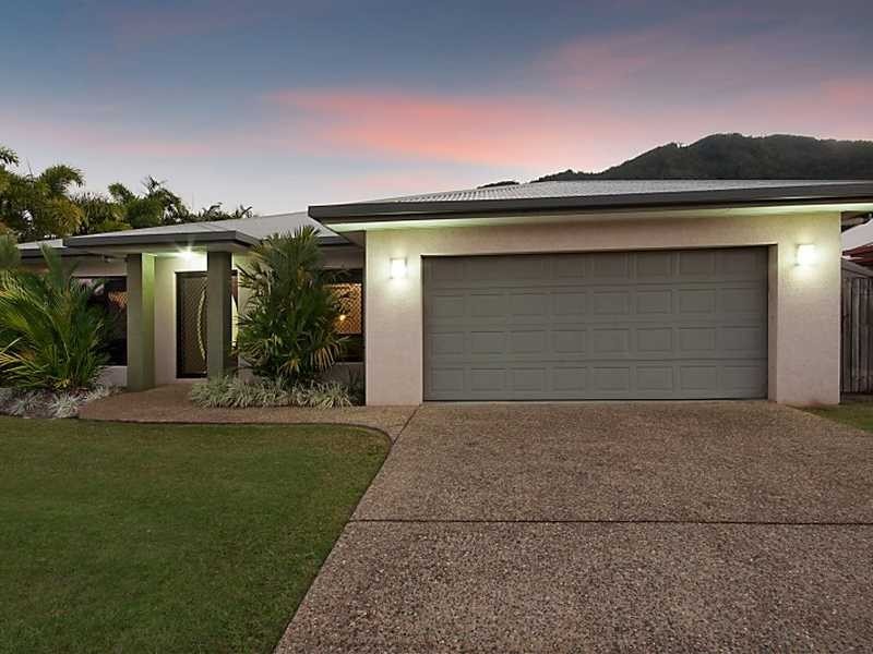 3 Elphinstone Street, Kanimbla QLD 4870