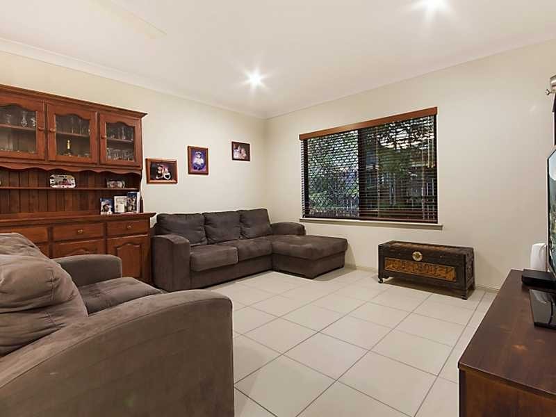 3 Elphinstone Street, Kanimbla QLD 4870