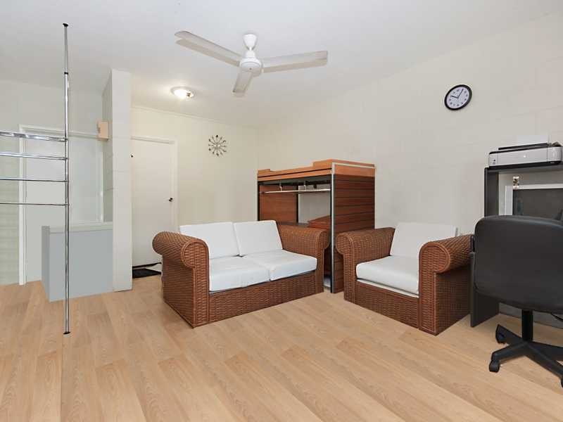 2/8 Kidston Street, Bungalow QLD 4870