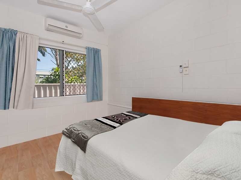 2/8 Kidston Street, Bungalow QLD 4870