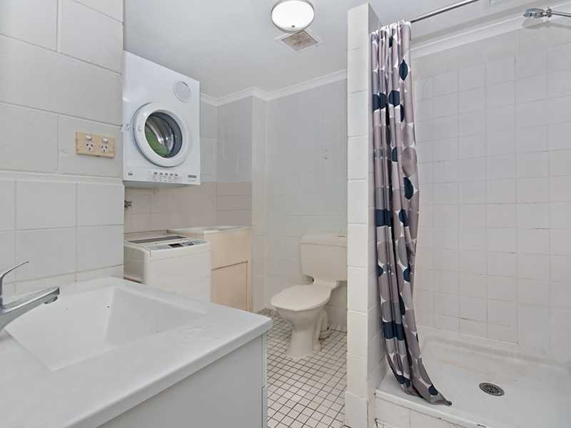 2/8 Kidston Street, Bungalow QLD 4870