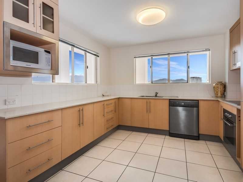 16/79 Spence Street, Cairns City QLD 4870