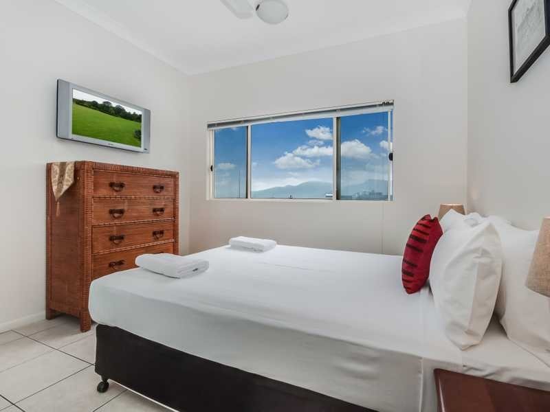 16/79 Spence Street, Cairns City QLD 4870