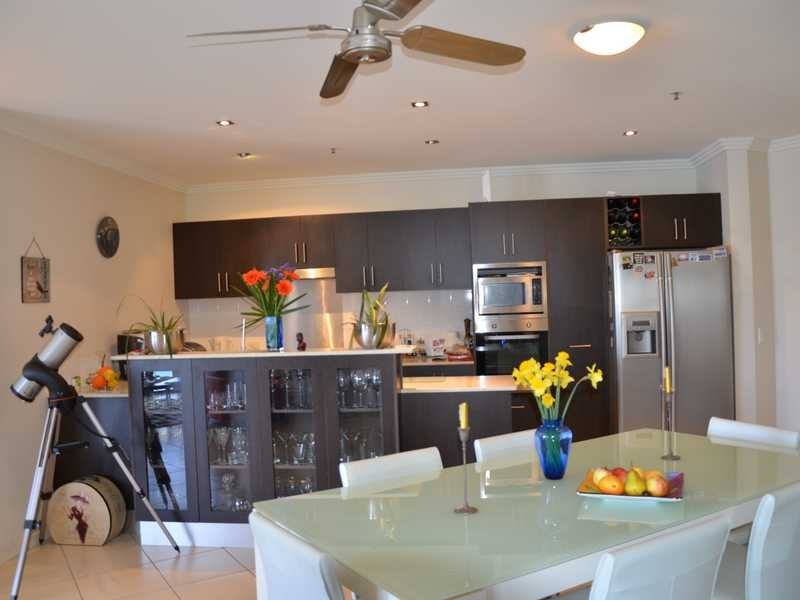 1103/2-4 Lake Street, Cairns City QLD 4870