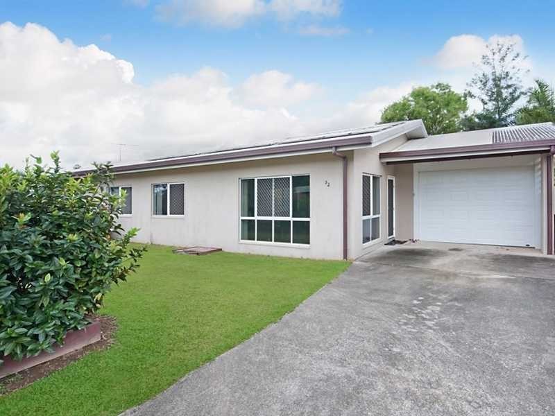 32 Bathurst Drive, Bentley Park QLD 4869