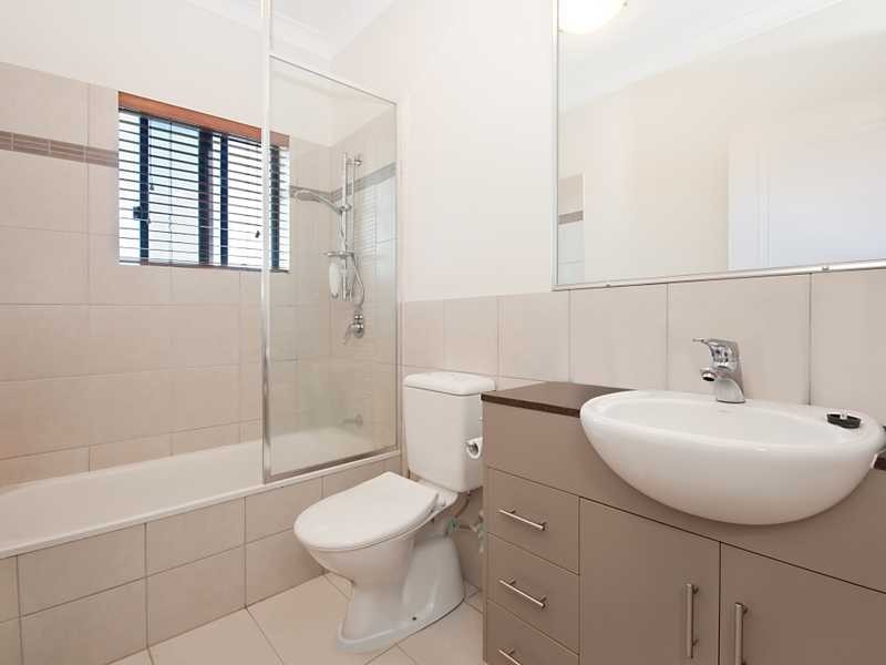 7/378 Mcleod Street, Cairns North QLD 4870