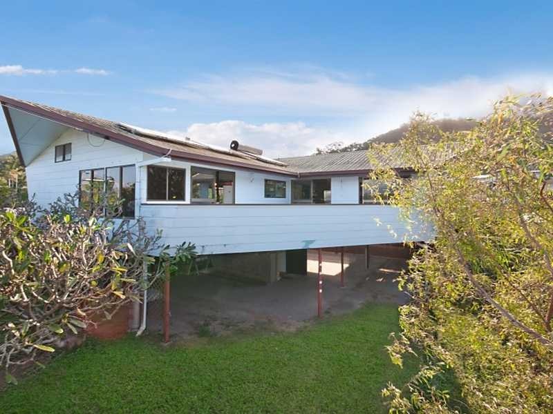 79 McManus Street, Whitfield QLD 4870