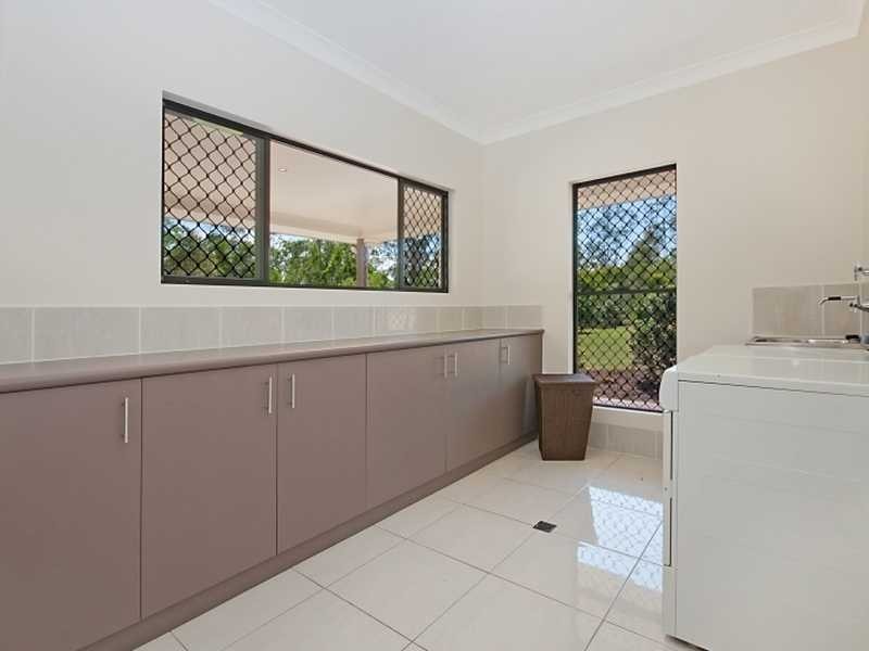 33 Pandanus Place, Speewah QLD 4881
