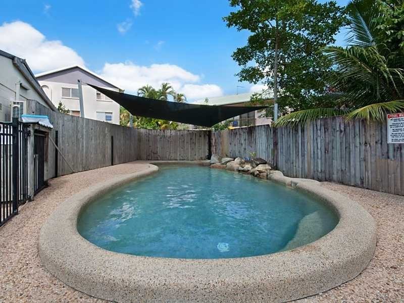 3/36-38 Old Smithfield Road, Freshwater QLD 4870