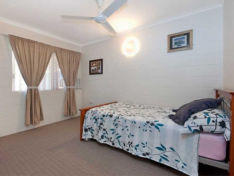 3/36-38 Old Smithfield Road, Freshwater QLD 4870