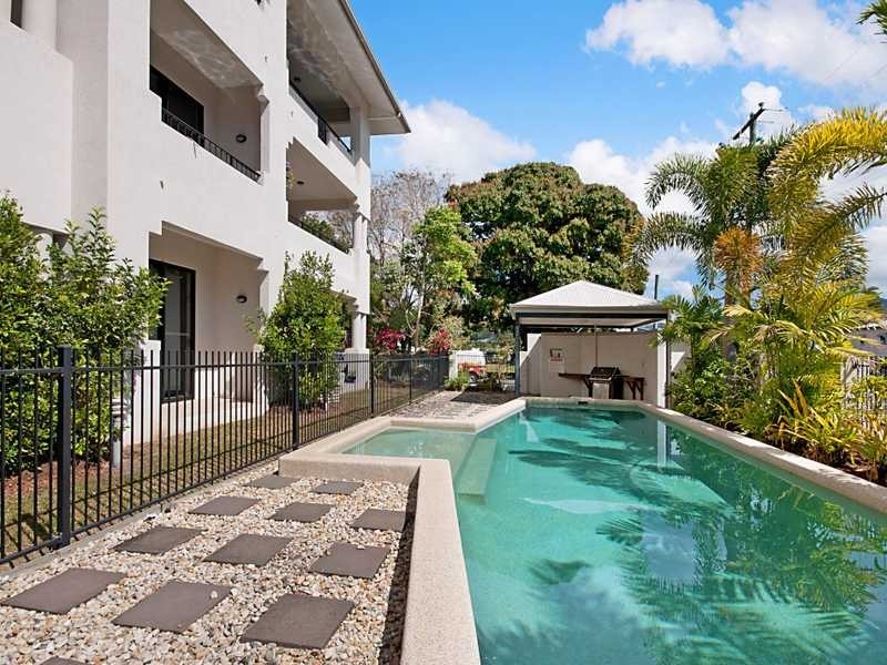 2/15 Clare Street, Parramatta Park QLD 4870