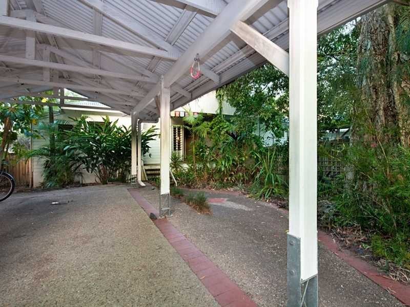 2/86 Little Street, Manunda QLD 4870