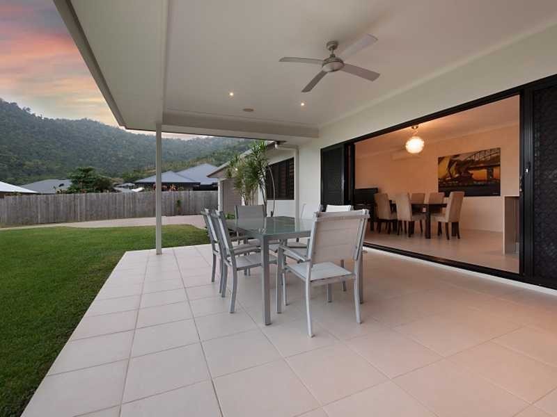 9 McBride Street, Redlynch QLD 4870