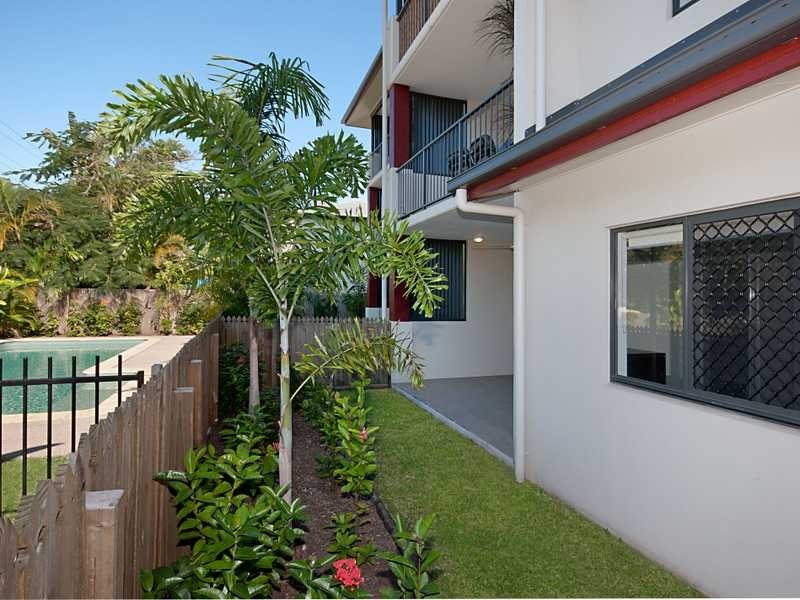 1/68 Charles Street, Parramatta Park QLD 4870