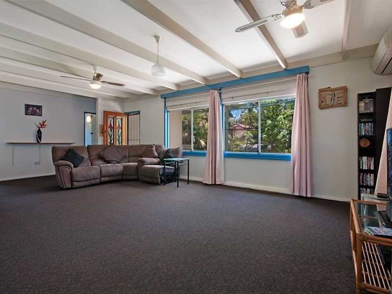 20 Daphne Street, Redlynch QLD 4870