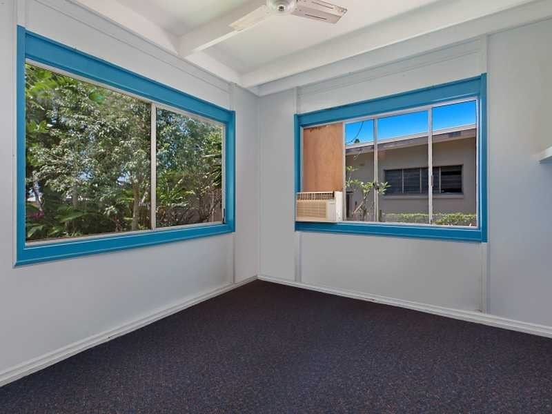 20 Daphne Street, Redlynch QLD 4870