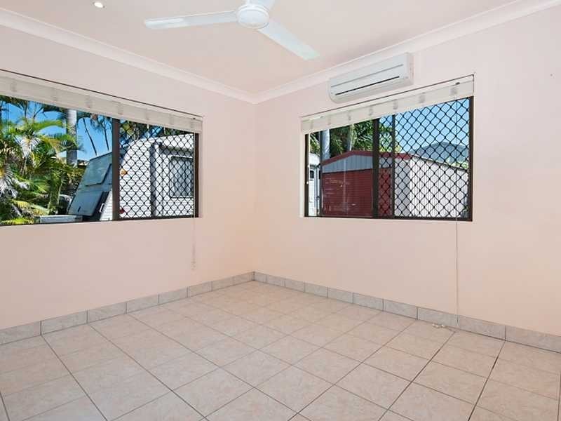 15 Grevillea Street, Mooroobool QLD 4870