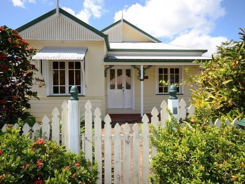 1 Mentana Close, Mount Sheridan QLD 4868