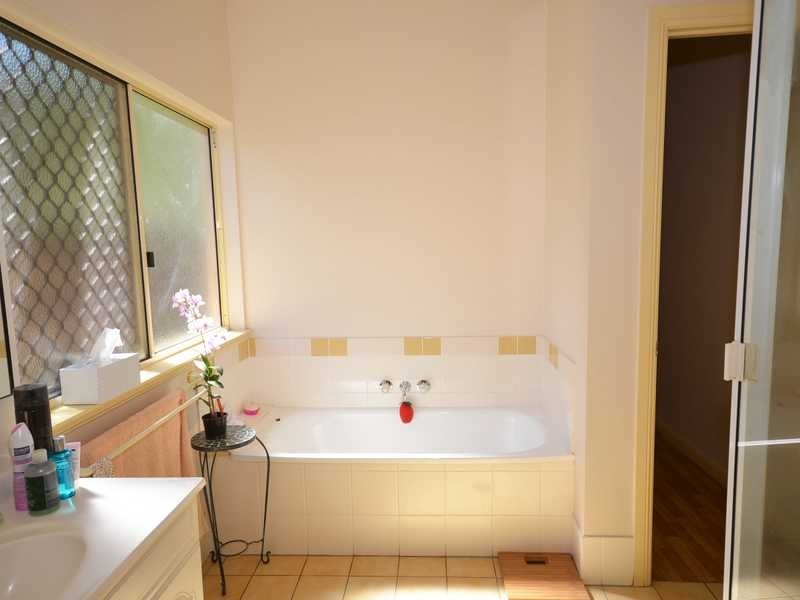 17 Amazon Close, Mount Sheridan QLD 4868