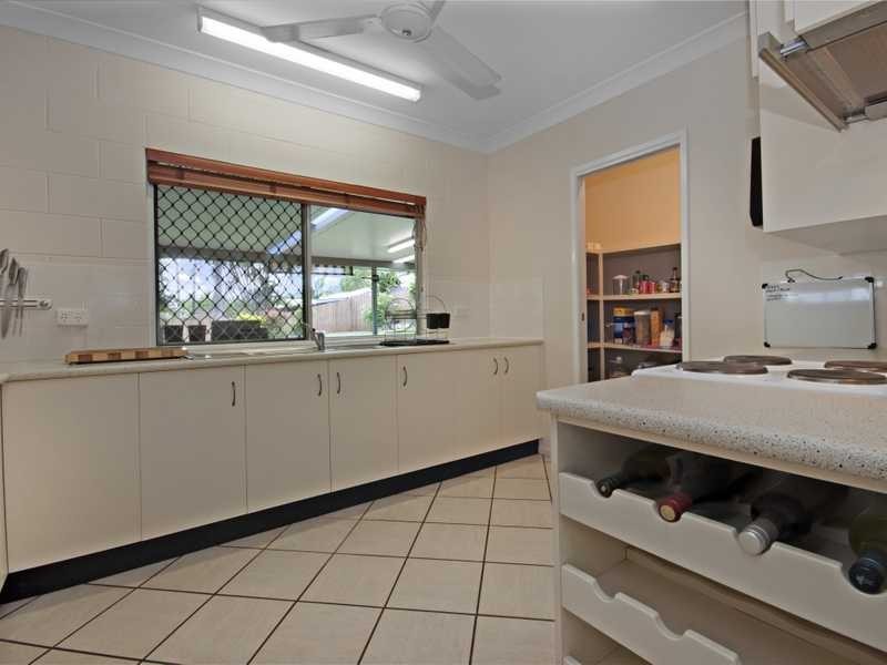 9 Mabel Street, Mount Sheridan QLD 4868