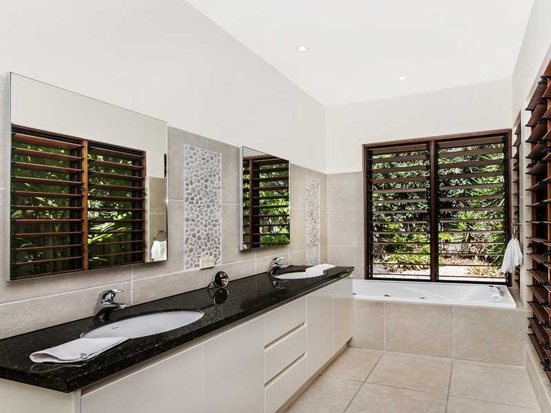 2 ‘The Sands’ Barrier Street, Port Douglas QLD 4877