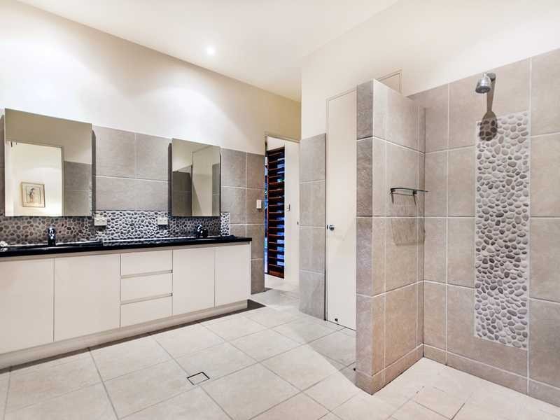 2 ‘The Sands’ Barrier Street, Port Douglas QLD 4877