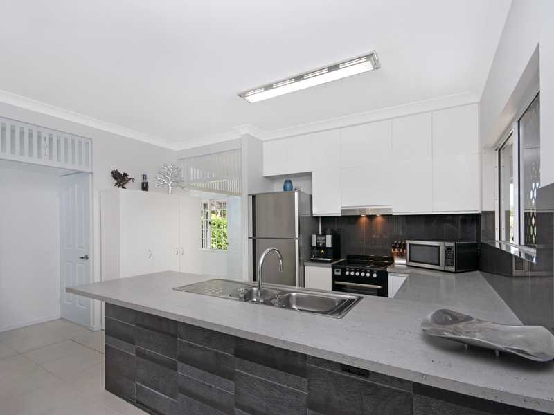 7 Myrtle Close, Mount Sheridan QLD 4868