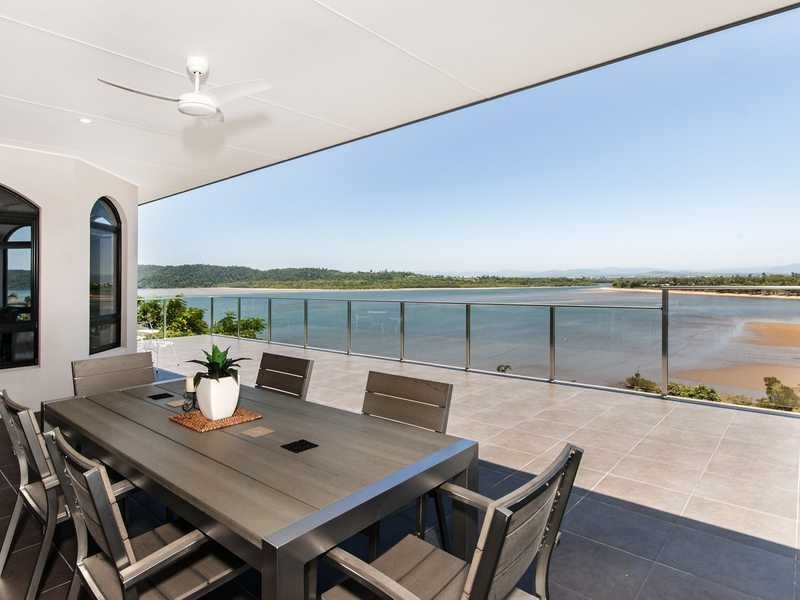 11 Maria Street, Flying Fish Point QLD 4860