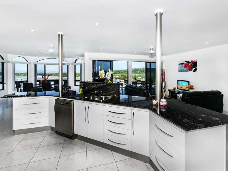 11 Maria Street, Flying Fish Point QLD 4860