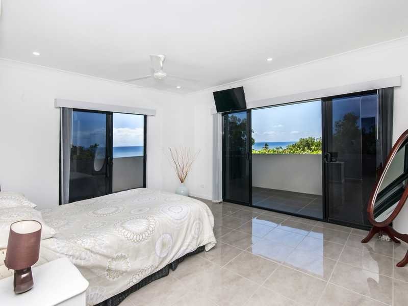 11 Maria Street, Flying Fish Point QLD 4860