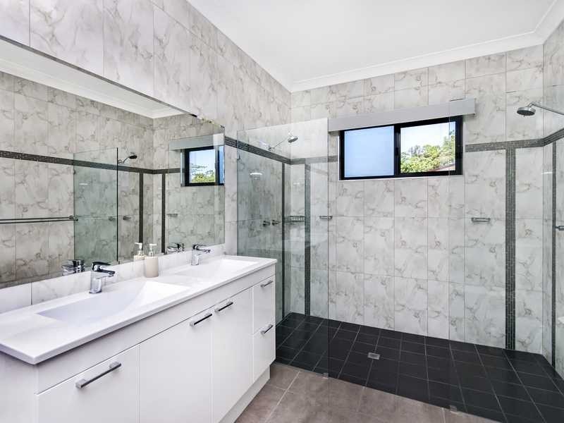 11 Maria Street, Flying Fish Point QLD 4860