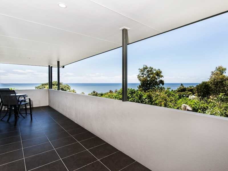11 Maria Street, Flying Fish Point QLD 4860